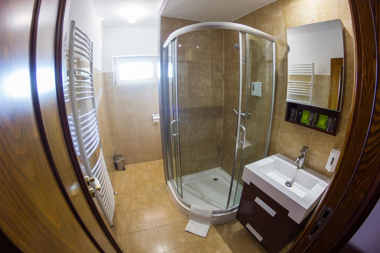 M1 Szeker Csarda Hotel Es Etterem Obarok Εξωτερικό φωτογραφία